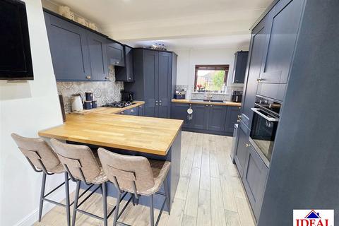 63 Charles Street, Carcroft, Doncaster, DN6 8AZ