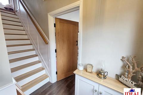 63 Charles Street, Carcroft, Doncaster, DN6 8AZ