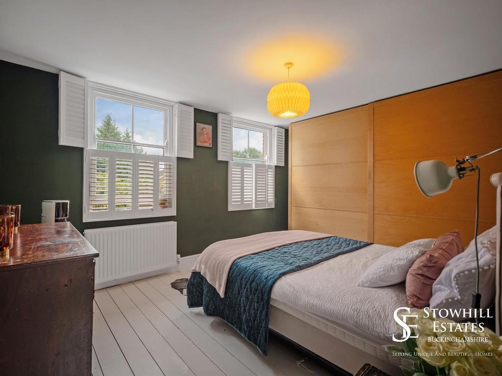 Principal bedroom