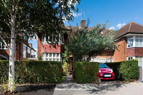 undefined, Harman Drive, The Hocrofts, NW2