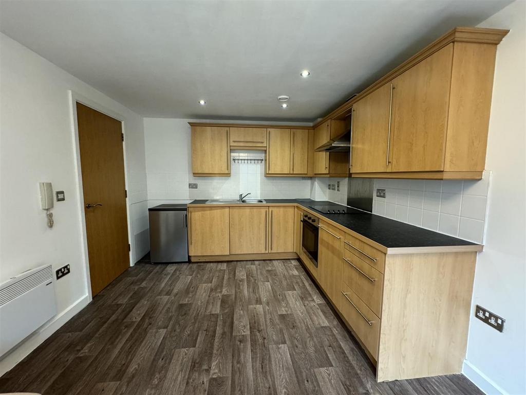 Kitchen1.jpg