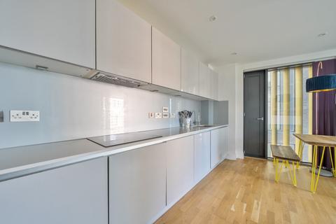 2 bedroom apartment for sale, Station Road, London