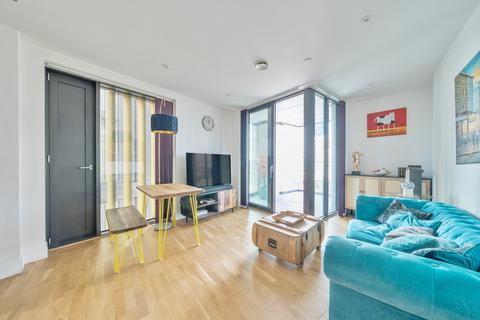 2 bedroom apartment for sale, Station Road, London