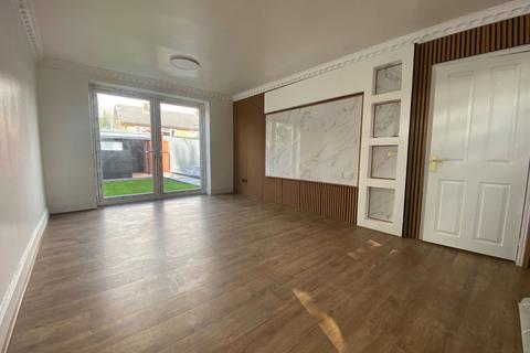 undefined, 12 Ullock Walk, Middleton M24 4JA