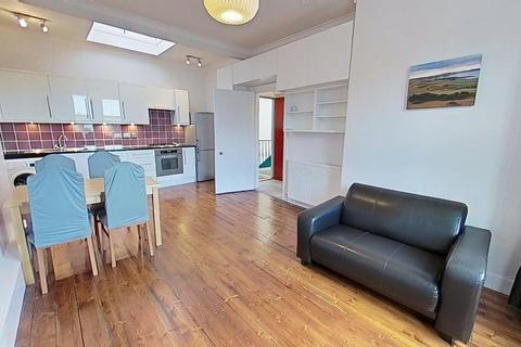 undefined, Broughton Road, Edinburgh, EH7