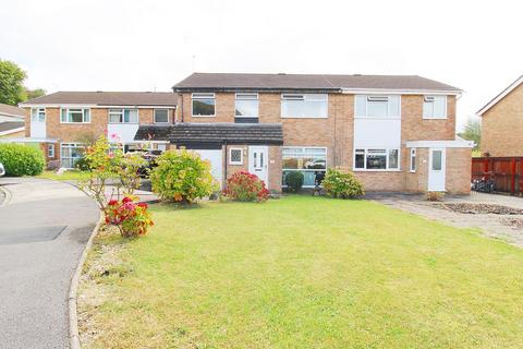 undefined, Llantrisant, Pontyclun CF72
