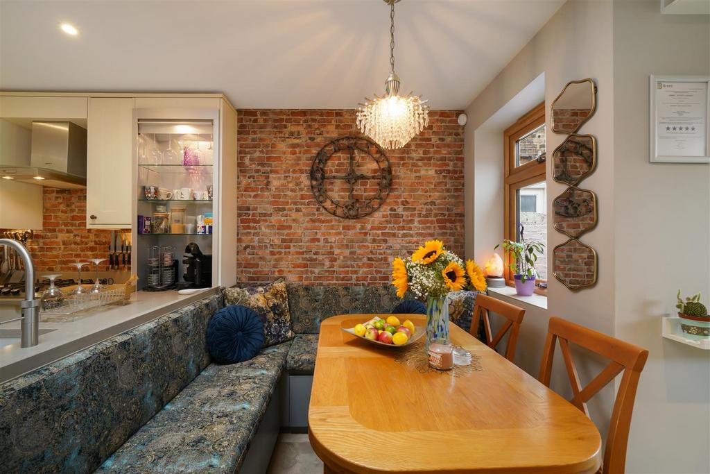 922 Harrow Road - I6wb H4 JGrty GDBi ZOGCE.jpg