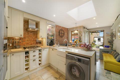 undefined, Harrow Road, WEMBLEY