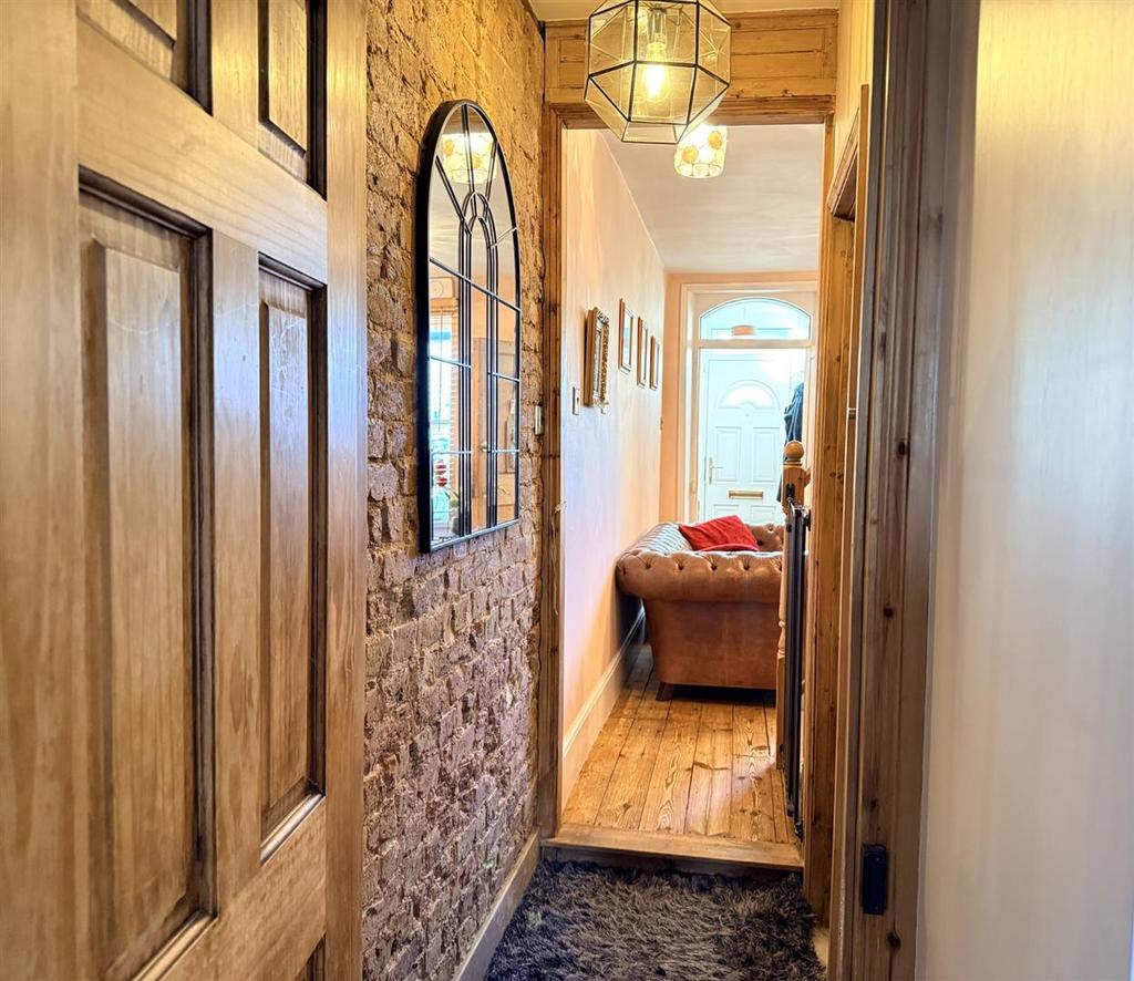 Hallway.jpg