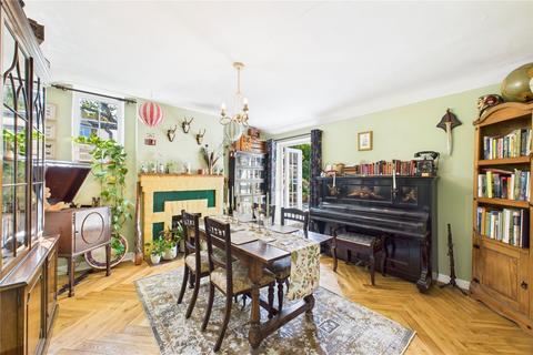 undefined, Swan Street, Kingsclere, Newbury, Hampshire, RG20