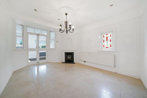 3 bedroom detached house to rent, Raymead Avenue, Thornton Heath, CR7