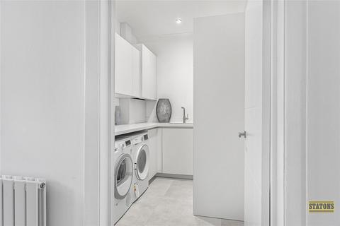 undefined, Myddelton Park, Whetstone, London, N20