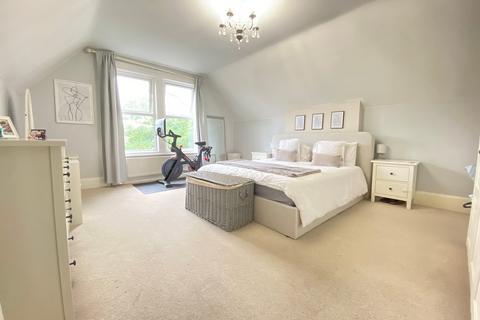 Flat 3, 19 Upper Park Road, Bromley, BR1 3HN