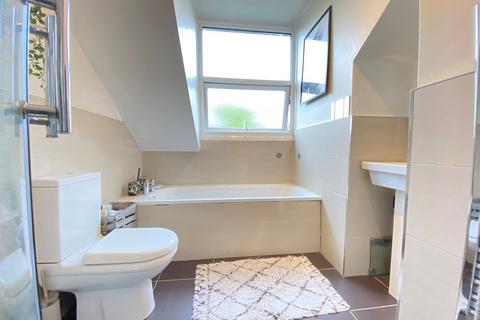 Flat 3, 19 Upper Park Road, Bromley, BR1 3HN