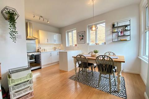 Flat 3, 19 Upper Park Road, Bromley, BR1 3HN