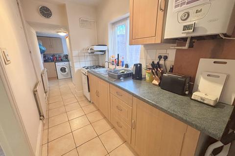 3 bedroom semi-detached house for sale, Westfield Road, Hinckley, Leicestershire, LE10 0LT