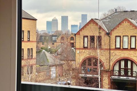 1 bedroom maisonette to rent, Torrington Place, London E1W