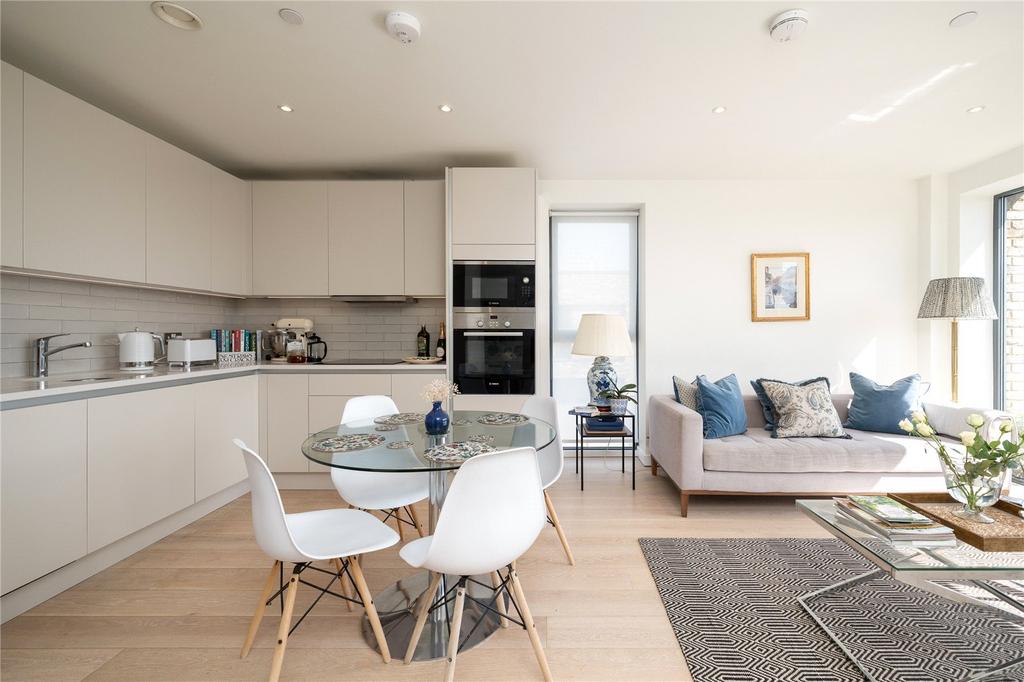 Kitchen/Dining