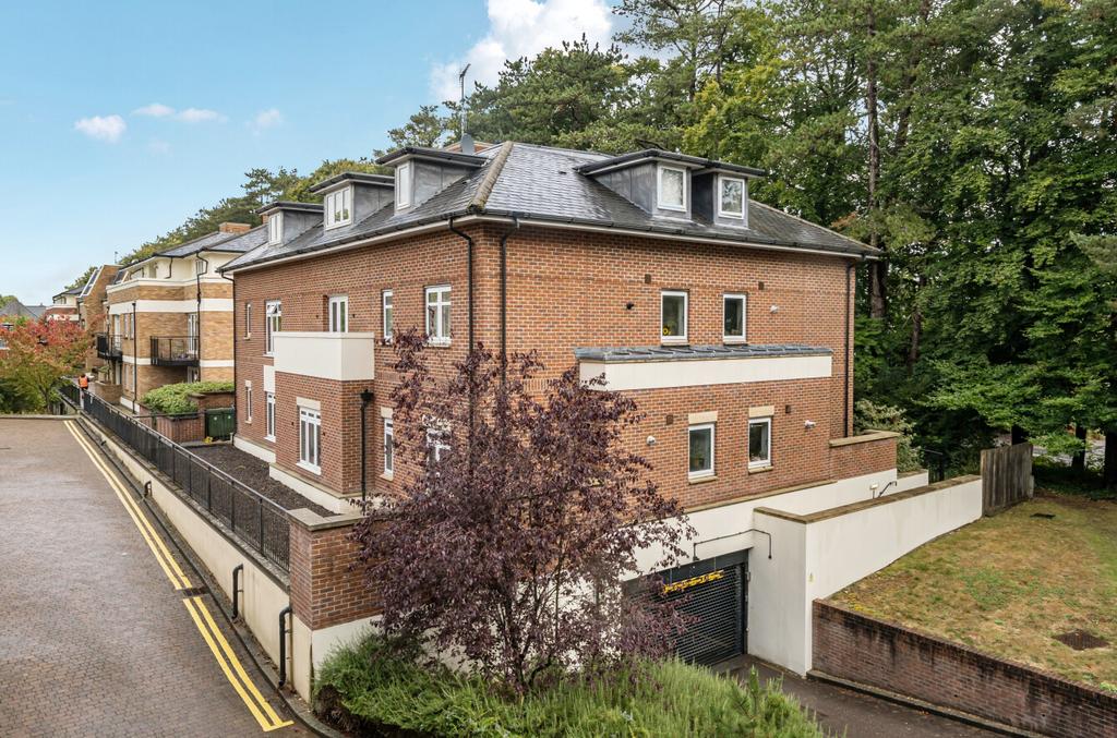 1342436-3-68b8122...