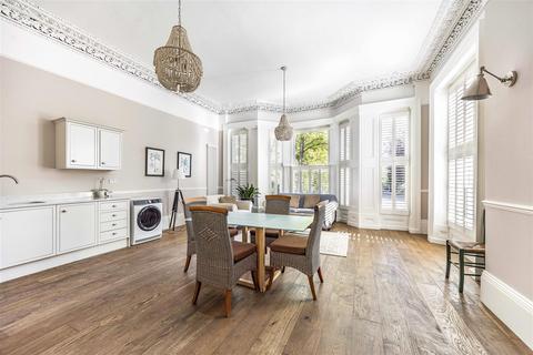 1 bedroom apartment for sale, Lypiatt Drive, Cheltenham