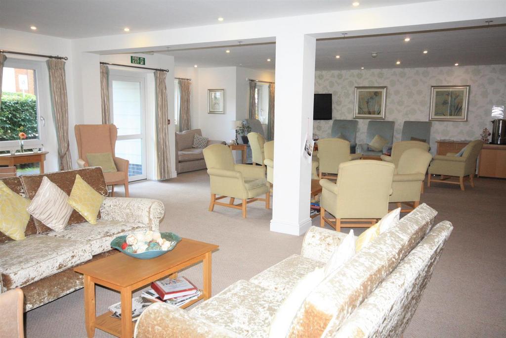 Communal Lounge