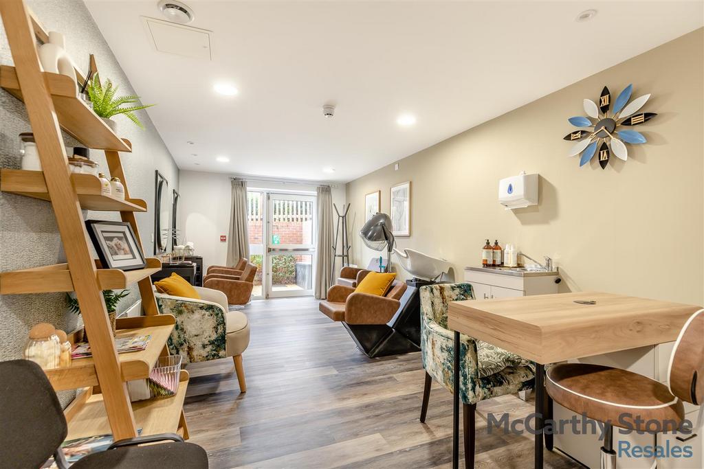8659036-interior03.jpg