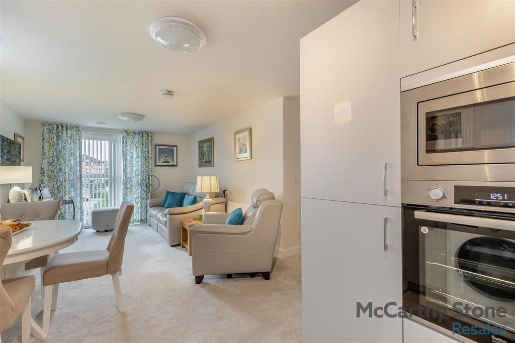 8659036-interior17.jpg