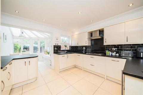 undefined, Fernbank Mews, London SW12
