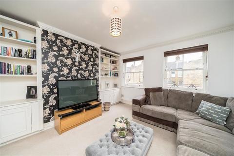 undefined, Fernbank Mews, London SW12