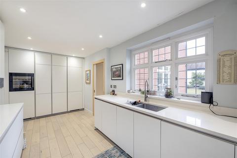 undefined, Gainsborough Avenue, St. Albans