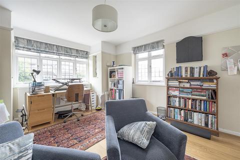 undefined, Gainsborough Avenue, St. Albans