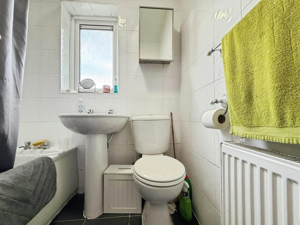 3dced788--432 D-A93 C-2 AF21951 A357-19589-000007 B6 D2 F