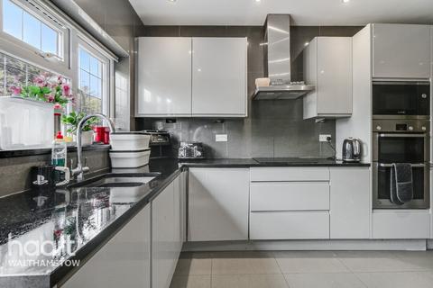 undefined, Sinclair Road, Chingford