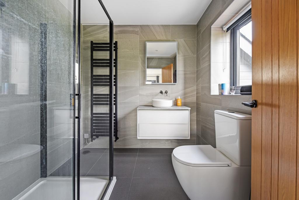 En-Suite 3