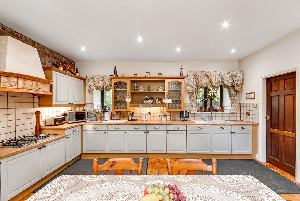 Open plan dining kitchen