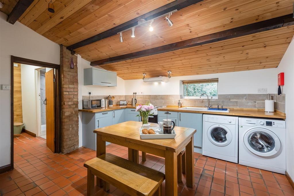 Wayside Cottage Kitchen-2.jpg