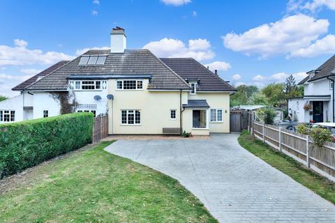 4 bedroom semi-detached house for sale, Rushden Road, Buntingford SG9