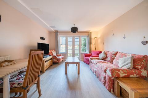 2 bedroom flat for sale, Wychwood Place, Winchester, Hampshire, SO22