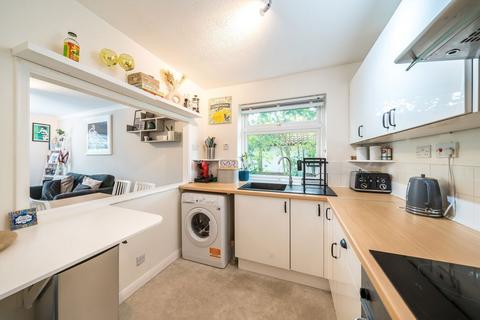undefined, Manor Road, Twickenham TW2