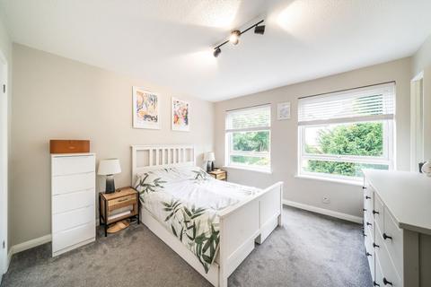 undefined, Manor Road, Twickenham TW2
