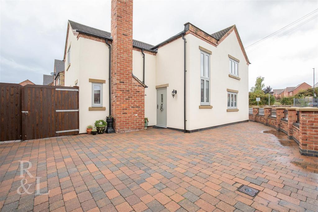 2 Mount Road (72).jpg