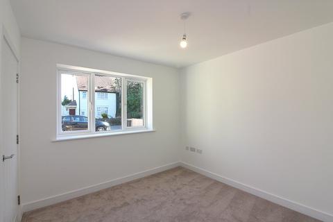 3 bedroom detached house for sale, Meadow Way, Stotfold, Hitchin, SG5