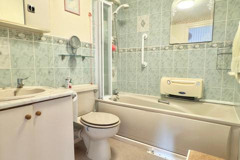 2 bedroom retirement property for sale, Station Street, Tewkesbury GL20