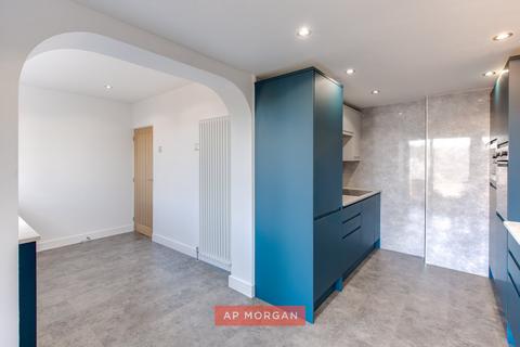 3 bedroom detached house for sale, Old Birmingham Road, Lickey End, Bromsgrove, Worcestershire, B60