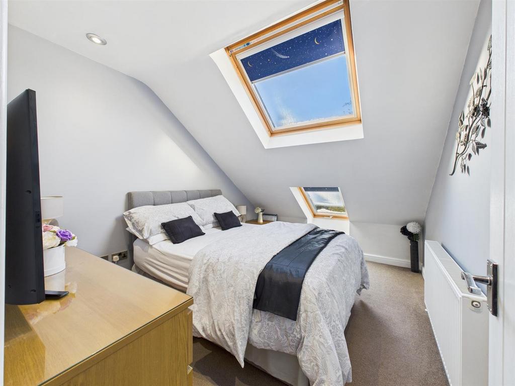 Bedroom: