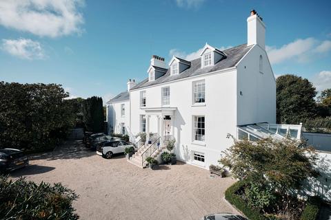 6 bedroom detached house for sale, Le Vieux Beaumont, Jersey JE3