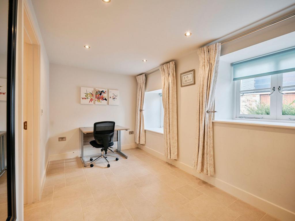 Detached separate cottage