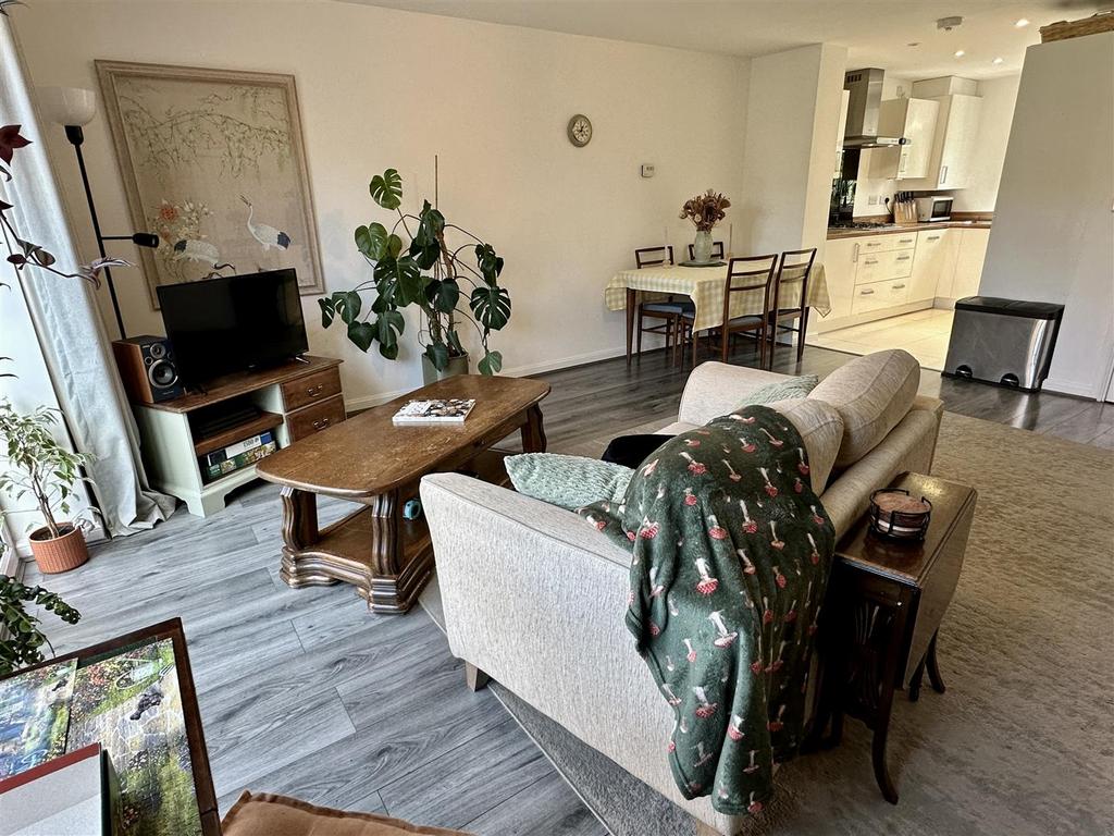 Living room/dining
