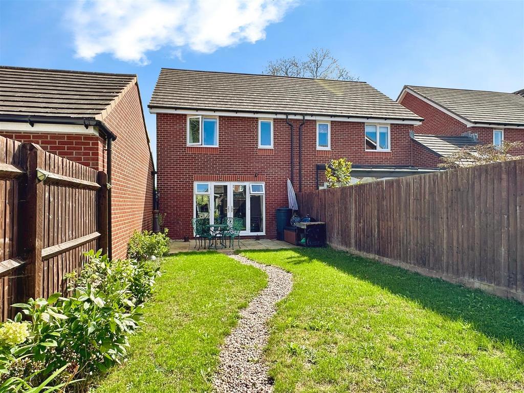 Garden to house