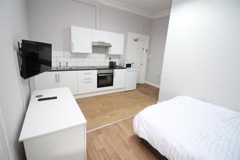 undefined, Hyde Road, Manchester M12